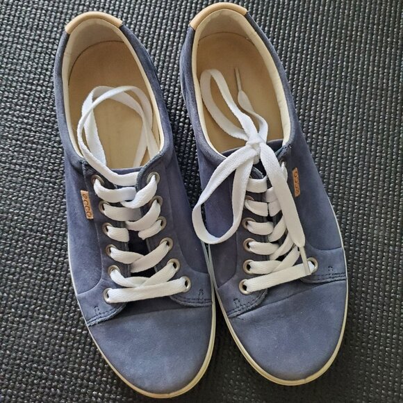 ECCO women's soft 7 sneaker | us 5 | blue suede - Picture 2 of 6